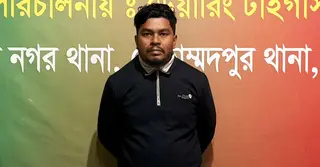 মোহাম্মদপুরে সেনা অভিযানে বিদেশি পিস্তলসহ গ্রেপ্তার ১